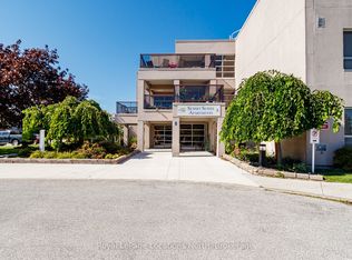 49 Raglan St #106, Collingwood, ON L9Y4X1