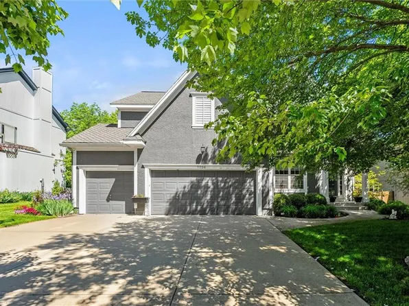 5206 W 158th Pl, Overland Park, KS 66224
