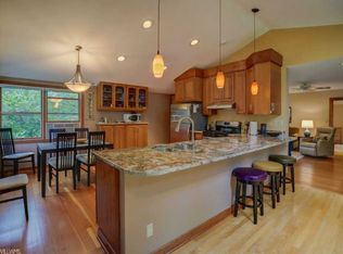 8221 Klevenville Riley Rd, Verona, WI 53593