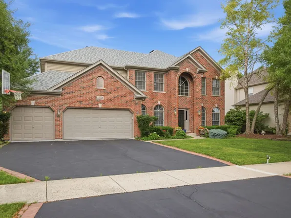 12758 Barrow Ln, Plainfield, IL 60585