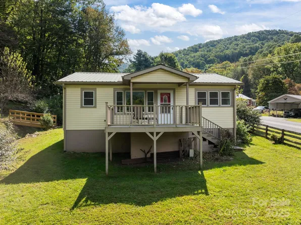 255 Red Bank Rd, Waynesville, NC 28786