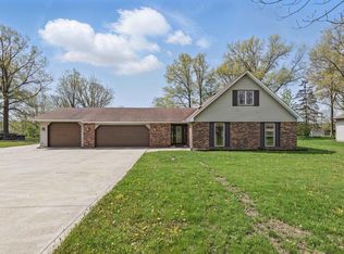 5703 Wald Rd, Fort Wayne, IN 46818