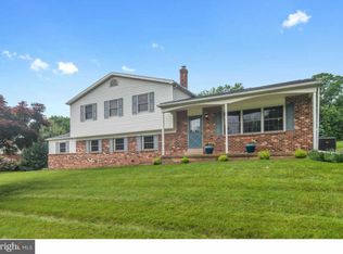 1750 Meadow Glen Dr, Lansdale, PA 19446