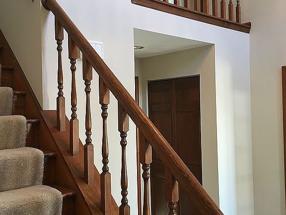 5th image of 9581 Saratoga Dr