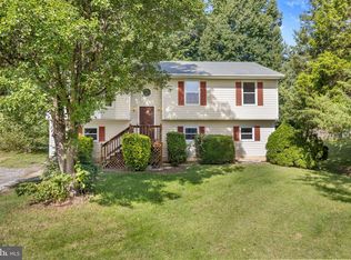 11810 Clarence Dr, Fredericksburg, VA 22407