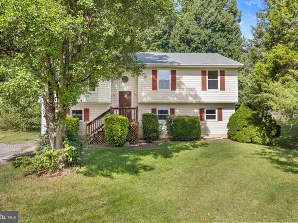 11810 Clarence Dr, Fredericksburg, VA 22407