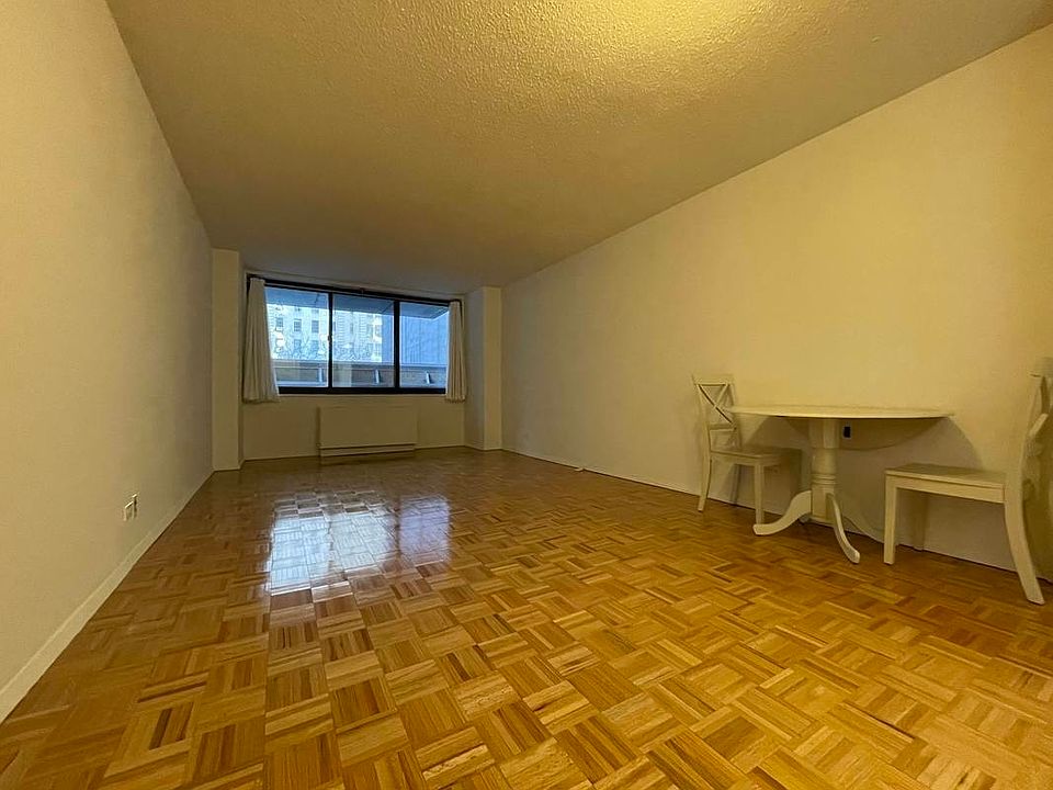 1st image of 347 W 57th St APT 3E
