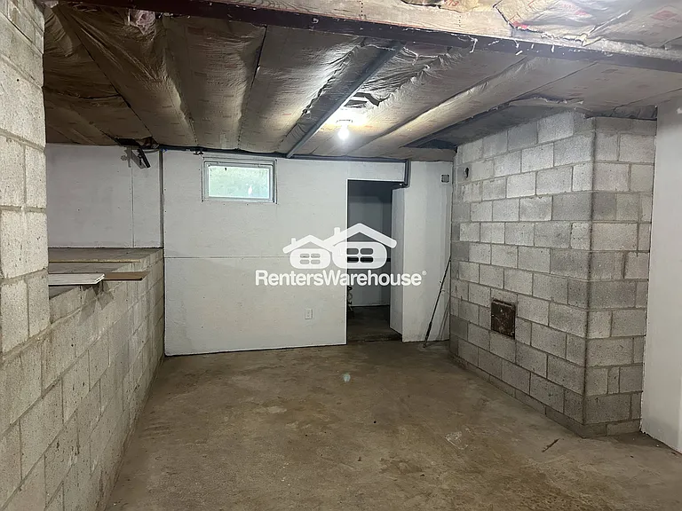 17825 Falls Rd — Photo 24