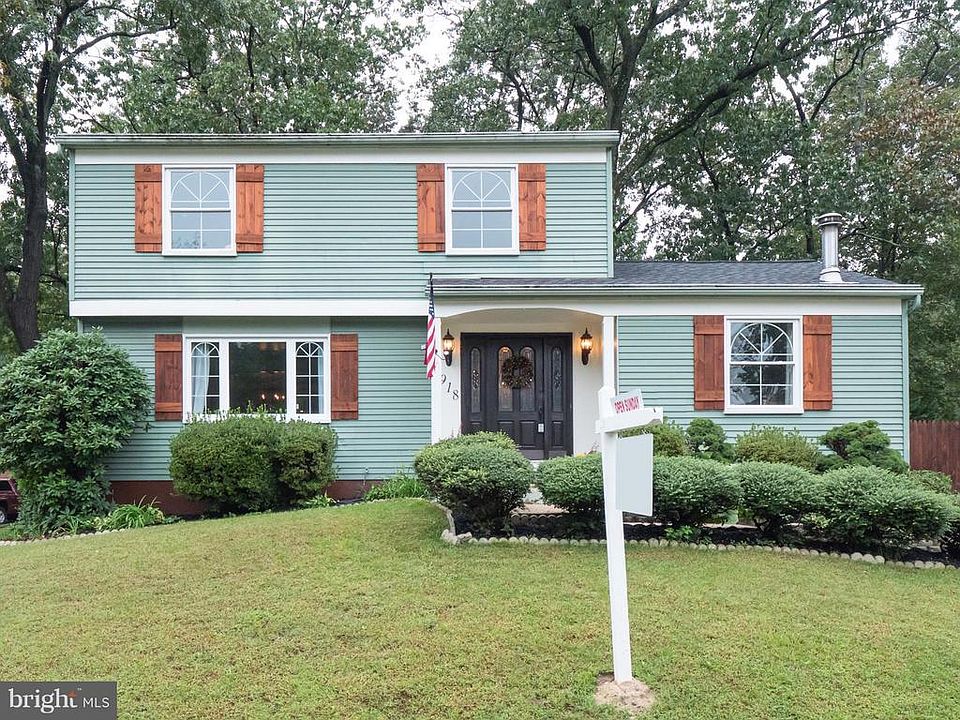 1st image of 7918 Parke West Dr