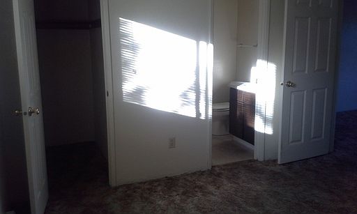 4th image of 131 California St APT 1