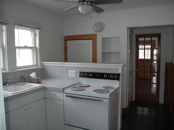 2nd image of 412 S West St