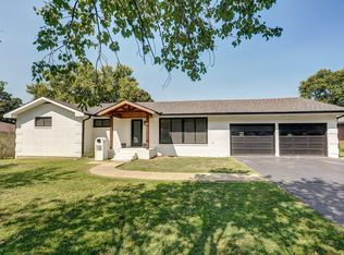 618 Valley View Dr, Mount Vernon, MO 65712