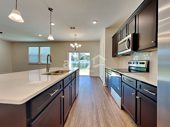 3rd image of 4643 Coleman Estates Cir