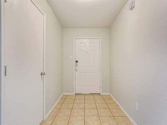 4th image of 9201 Paluxy Dr