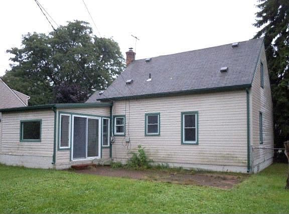 4th image of 32440 Donnelly St