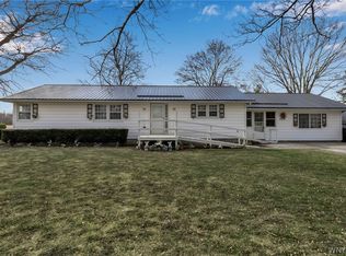 4250 Freeman Rd, Middleport, NY 14105