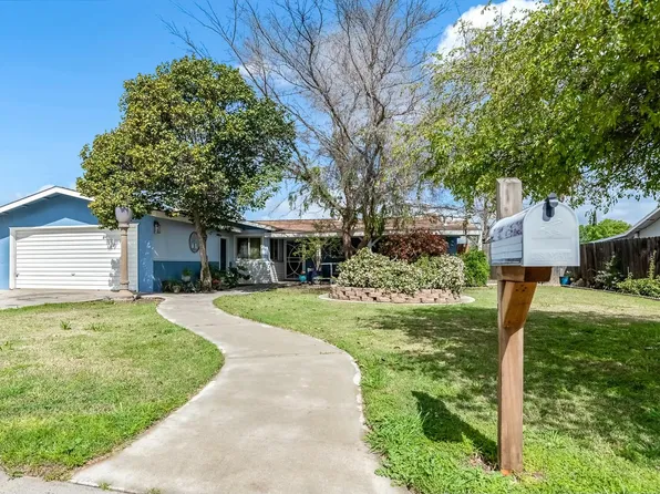 4324 W Ashland Avenue, Visalia, CA 93277