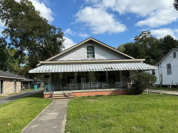 320 N 5th St, Eunice, LA 70535