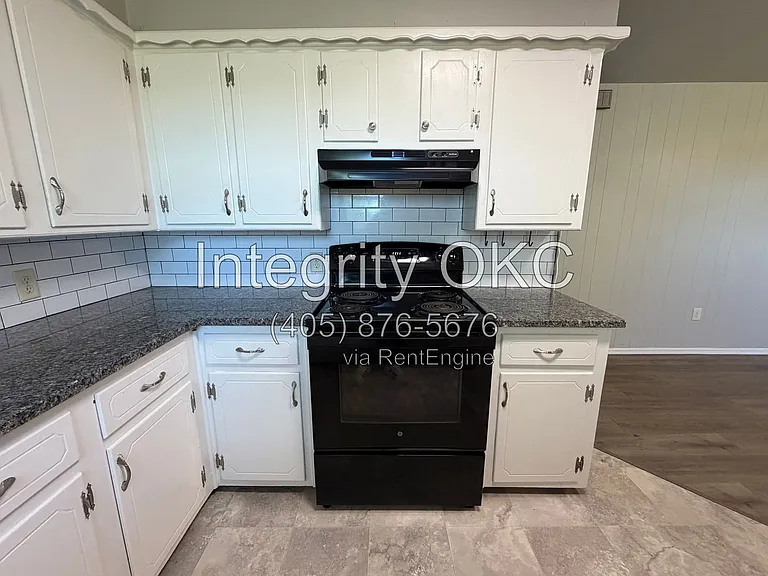 5150 W Camp Dr — Photo 9