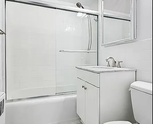 5th image of 75 Orchard St APT 7