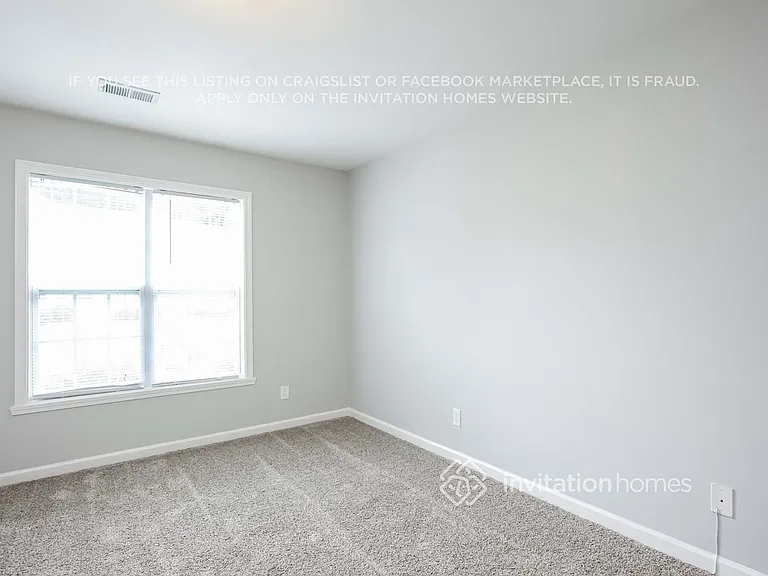 4200 Youngstown Dr — Photo 9