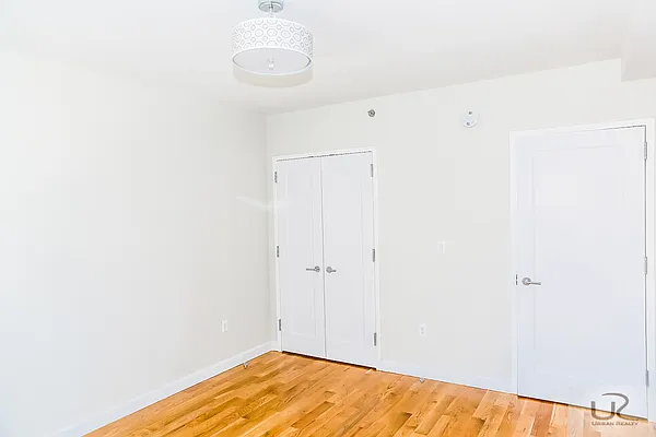 Rented by Urban Realty NYC | media 24