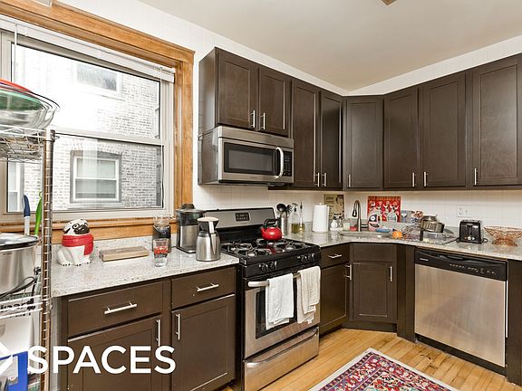 3rd image of 3548 N Bosworth Ave APT 2