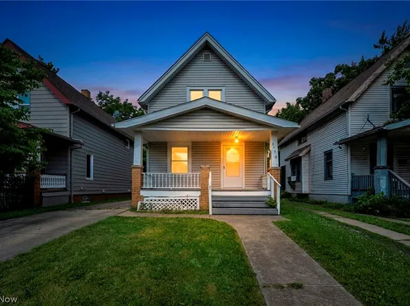 3118 W 97th St, Cleveland, OH 44102