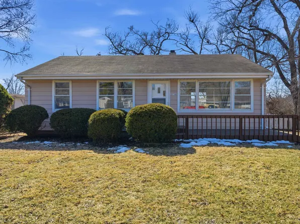 2230 W Cindy Ln, Peoria, IL 61614