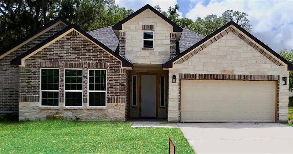 1st image of 2240 Riveroaks Dr