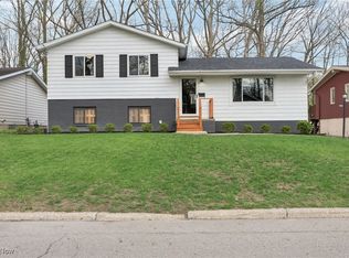 1725 Karg Dr, Akron, OH 44313