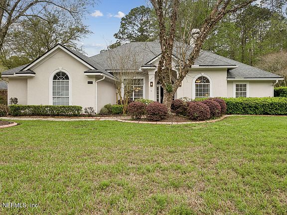 2nd image of 616 THORNWOOD Lane