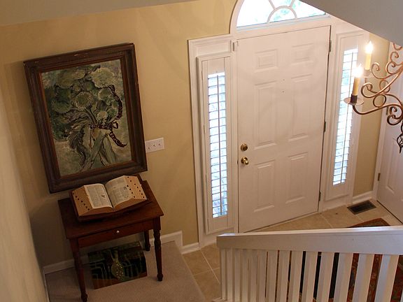 Landing at foot of steps 