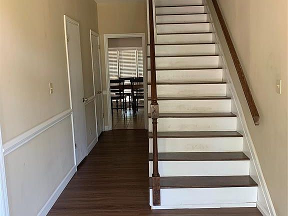 5th image of 6721 Greenbrook Dr