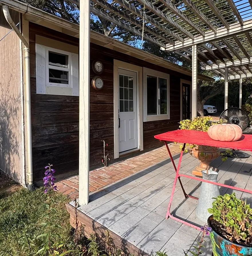 2 bed, 500 sqft, $3,595 — Photo 1