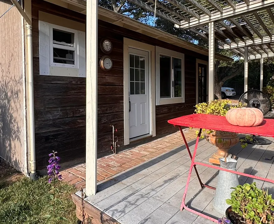 204 Highview Dr