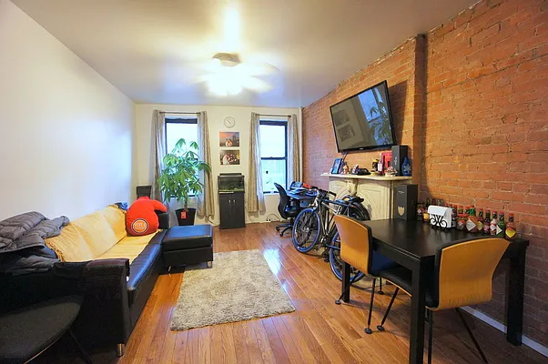 Rented by Compass | media 2