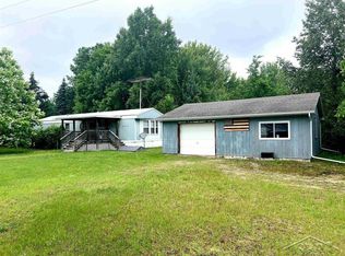 2356 Muskegon Rd, Harrison, MI 48625