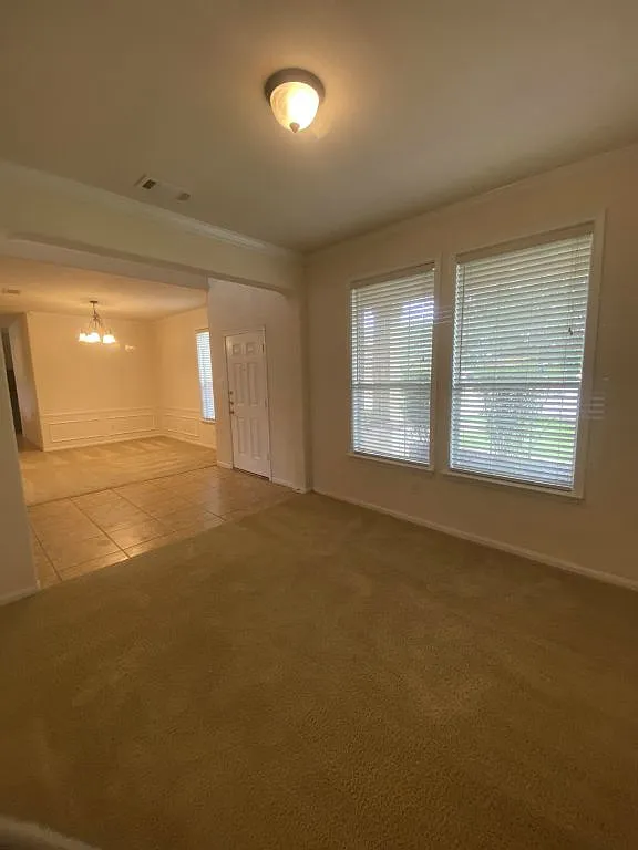 4 bed, 2.5 bath, 2880 sqft, $2,495 — Photo 4