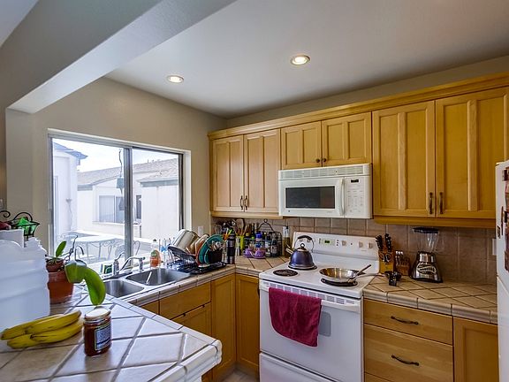 5th image of 3290 Ashford St Unit H