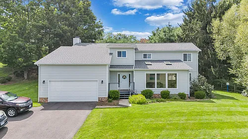 504 Cedar Orchard Dr W Photo 1