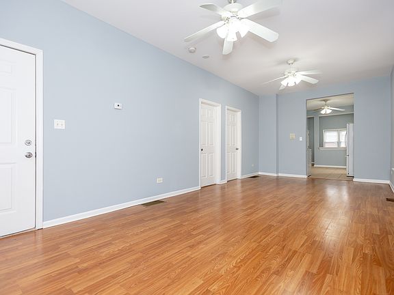 5th image of 12600 Greenwood Ave