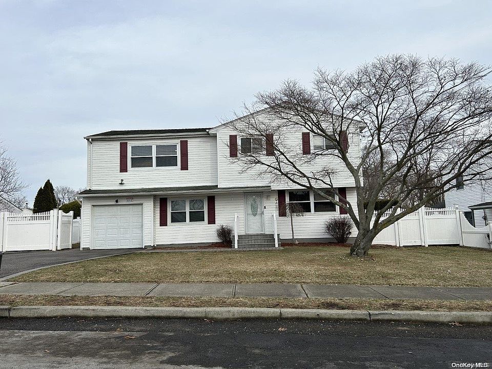1st image of 33 Pamela Lane