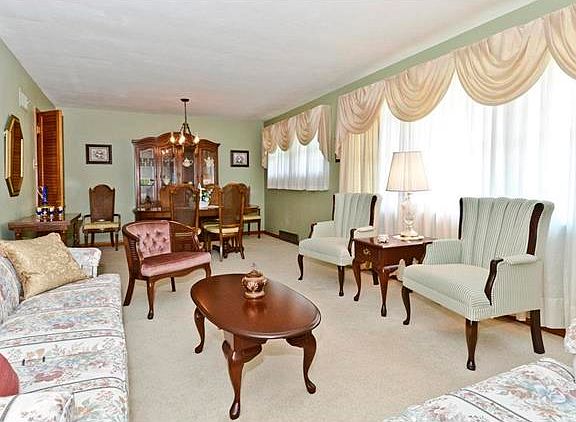 2nd image of 11871 Doverhill Ct