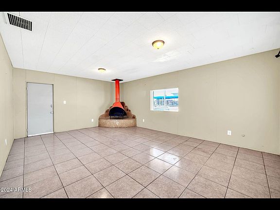 4th image of 5117 W Earll Dr