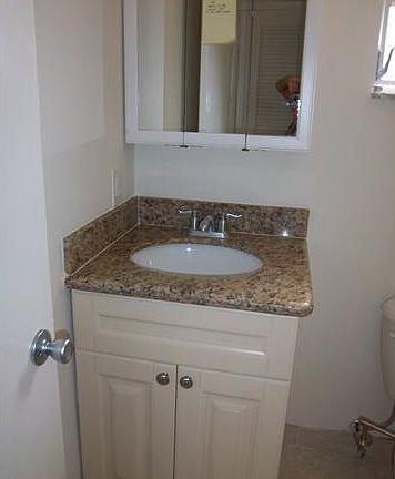 4th image of 5220 NE 14th Way