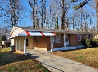 2219 Briarlea Rd, Greensboro, NC 27405