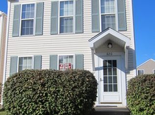 820 Symphony Dr, Aurora, IL 60504