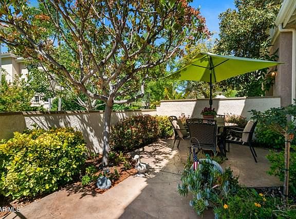 3rd image of 367 Avenida De Royale