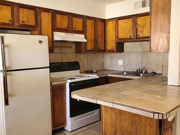 2nd image of 2238 Carreon Pl #1